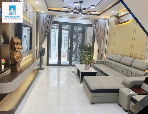 NHÀ 1 TRỆT 2 LẦU- 4PN- HUỲNH TẤN PHÁT , QUẬN 7 .  