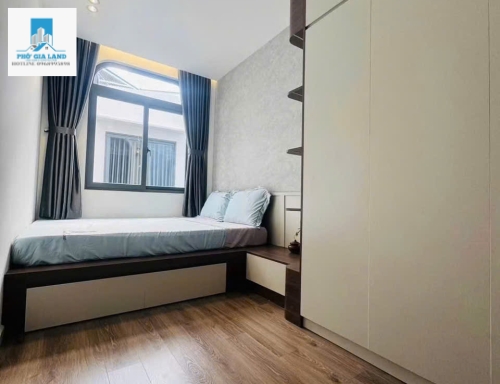 NHÀ MỚI 100% FULL NỘI THẤT - HUỲNH TẤN PHÁT , QUẬN 7 . 