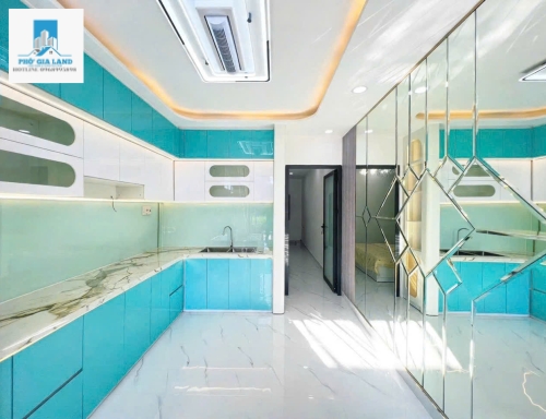 BÁN NHÀ HẺM ĐẸP - FULL NỘI THẤT - HUỲNH TẤN PHÁT , QUẬN 7 . 