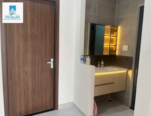 NHÀ 4 TẦNG - KDC HOÀN CẦU ( ECO GREEN ) - QUẬN 7 . 