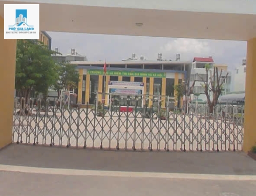 NHÀ 4 TẦNG - KDC HOÀN CẦU ( ECO GREEN ) - QUẬN 7 . 