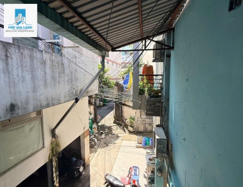 QUẬN 7 - NHÀ 13 PHÒNG TRỌ - DÒNG TIỀN HƠN 30 TRIỆU / THÁNG . 