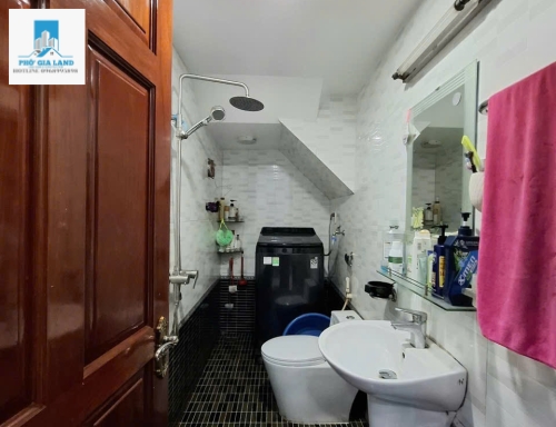 NHÀ ĐẸP HUỲNH TẤN PHÁT - P. PHÚ THUẬN , QUẬN 7 . 