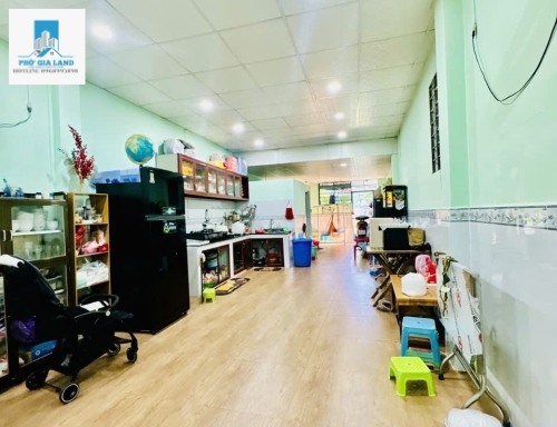 NHÀ ĐẸP HUỲNH TẤN PHÁT - HẺM XE HƠI - QUẬN 7 . 