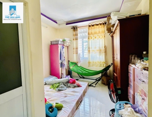 NHÀ ĐẸP HUỲNH TẤN PHÁT - HẺM XE HƠI - QUẬN 7 . 