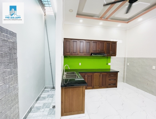 NHÀ MẶT TIỀN LÊ VĂN LƯƠNG TÂN PHONG KHU KHÔNG QUY HOẠCH 