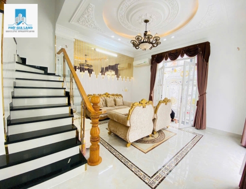 BIỆT THỰ PHỐ GÓC 2 MẶT TIỀN - TT NHÀ BÈ . 