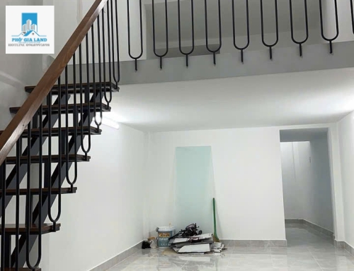 BÁN NHÀ SỔ HỒNG RIÊNG - 58m2 - HẺM 1 XẸT    - TRẦN VĂN KHÁNH - QUẬN 7 .