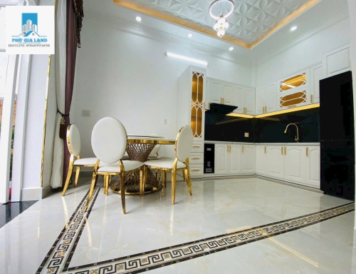 BIỆT THỰ PHỐ GÓC 2 MẶT TIỀN - TT NHÀ BÈ . 