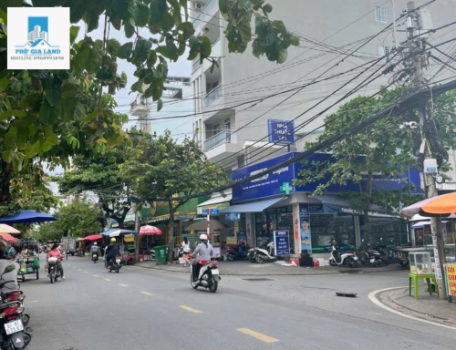 BÁN ĐẤT GÓC 2 MT ĐƯỜNG HUỲNH TÂN PHÁT, P.PHÚ THUẬN, QUẬN 7 .