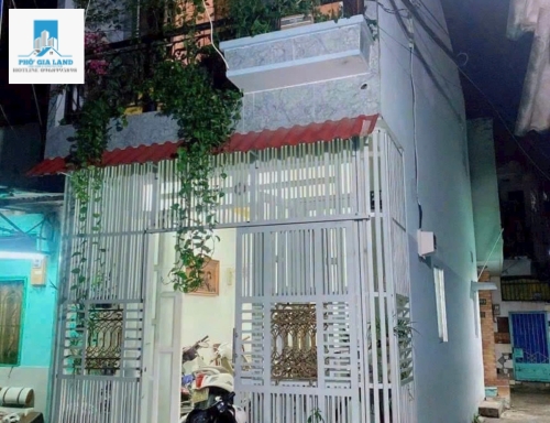 BÁN NHÀ MT HẺM TRẦN XUÂN SOẠN, QUẬN 7.