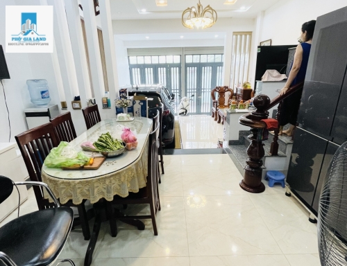 Bán   Huỳnh Tấn Phát  Phú Thuận Quận 7 