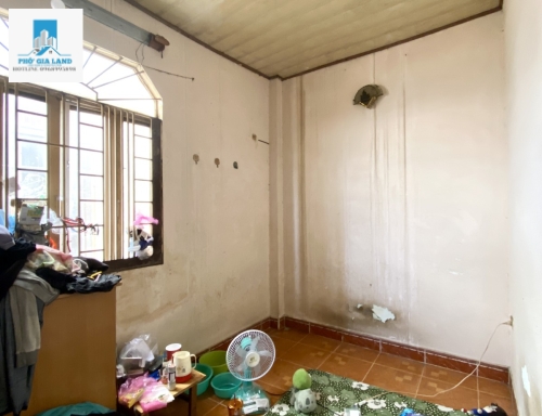 NHÀ 3 MẶT NGUYỄN VĂN QUỲ HẼM 