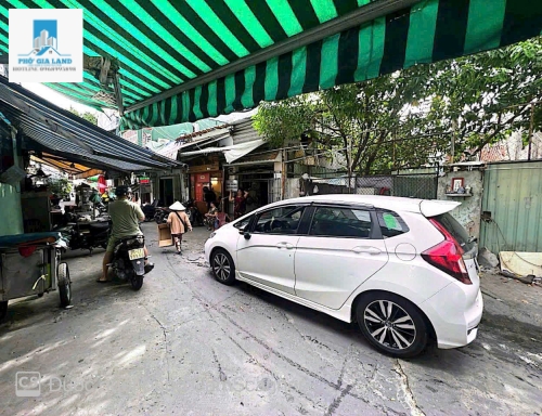 BÁN NHÀ 2 TẦNG NGUYỄN TRÃI , P. NGUYỄN CƯ TRINH , QUẬN 1.