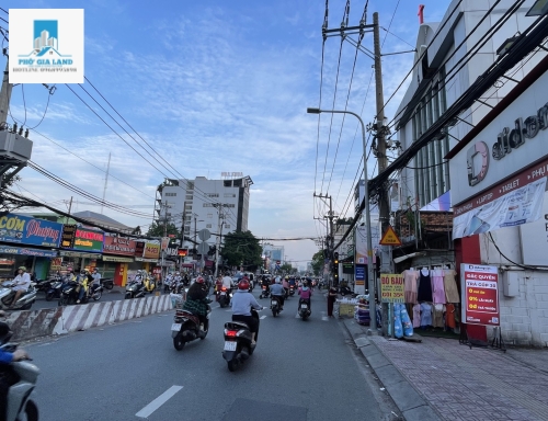 BÁN NHÀ HUỲNH TẤN PHÁT TÂN THUÂN TÂY QUẬN 
