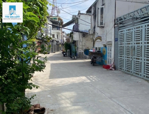 BÁN ĐẤT 2 MẶT HẺM XE HƠI , HUỲNH TẤN PHÁT , QUẬN 7 .