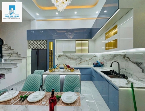 LÔ NHÌ MẶT TIỀN ĐƯỜNG PHẠM HỮU LẦU - PHÚ MỸ - QUẬN 7.