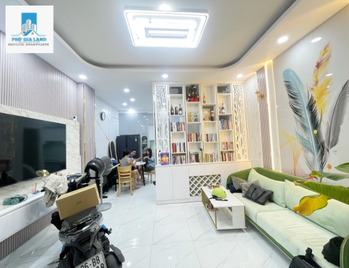 NHÀ ĐẸP 4 TẦNG – GẦN NGUYỄN VĂN QUỲ – QUẬN 7 – GIÁ CHỈ 4.9 TỶ TL