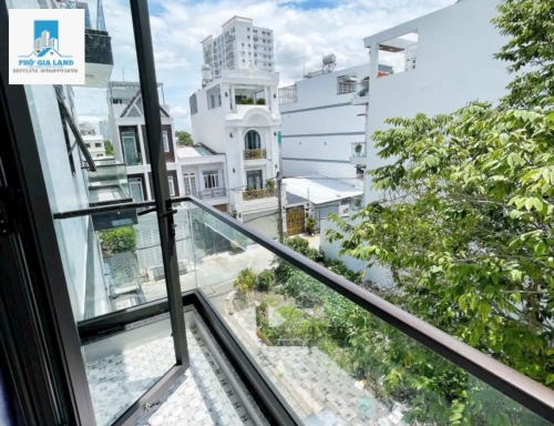 NHÀ 4 TẦNG, GÓC 2 MẶT TIỀN , XE HƠI NÉ NHAU .