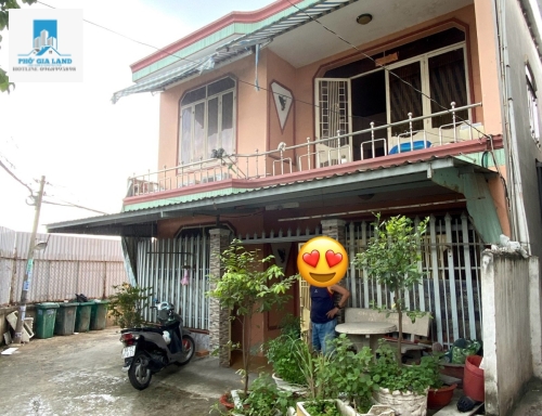 NHÀ 3 MẶT NGUYỄN VĂN QUỲ HẼM 