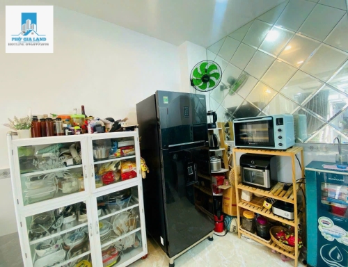 BÁN NHÀ HẺM 3 TẦNG , P. TÂN HƯNG , QUẬN 7 .