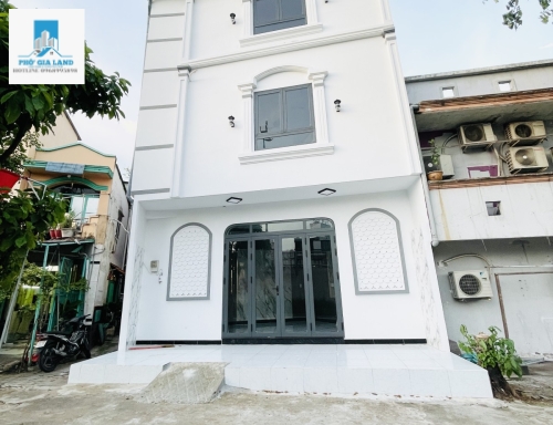BÁN NHÀ NGUYỄN THỊ  XÍU TÂN THUẬN TÂY QUẬN 