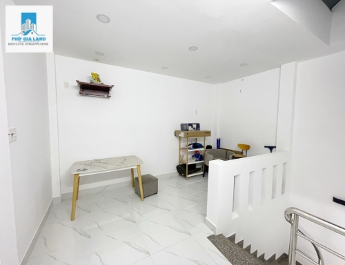 NHÀ ĐẸP 4 TẦNG – GẦN NGUYỄN VĂN QUỲ – QUẬN 7 – GIÁ CHỈ 4.9 TỶ TL