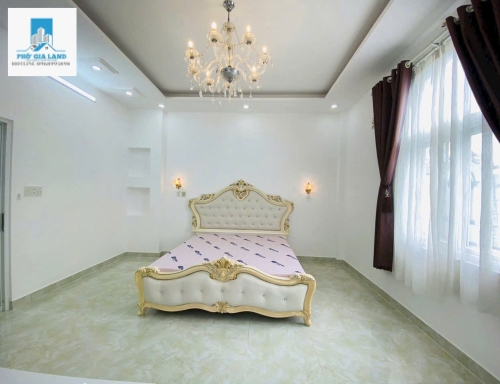BIỆT THỰ PHỐ GÓC 2 MẶT TIỀN - TT NHÀ BÈ . 