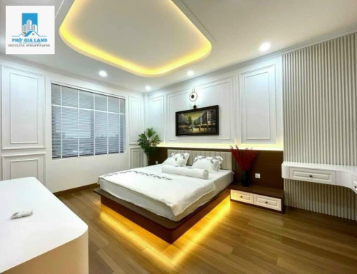 BIỆT THỰ VEN SÔNG KDC CAO CẤP BỘ CÔNG AN , NGUYỄN HỮU THỌ , LIỀN KỀ QUẬN 7.