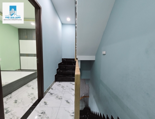 QUẬN 7 - NHÀ ĐẸP KTS THIẾT KẾ - SAU LƯNG BỘ CÔNG AN, GẦN CẦU PHÚ MỸ - 51M2 (5x10.5) - 3 TẦNG - SỔ VUÔNG, 5 T.Ỷ 7. 