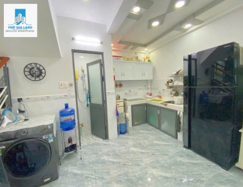 BÁN NHÀ HẺM LÊ VĂN LƯƠNG , P. TÂN HƯNG , QUẬN 7.