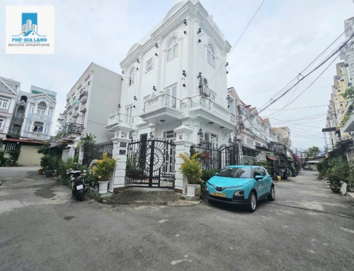 BÁN VILA GÓC 2 MT ĐƯỜNG HUỲNH TẤN PHÁT , NHÀ BÈ .