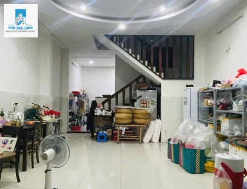 NHÀ MẶT TIỀN KINH DOANH- NGANG 5,3m ❌ 16m - ĐƯỜNG 30M - QUẬN 7 .