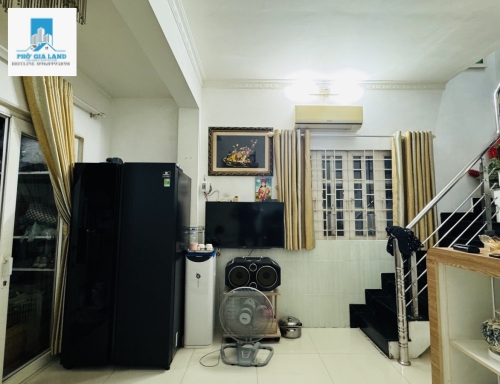 BÁN NHÀ TRẦN XUÂN SOẠN TÂN HƯNG QUẬN  HẼM Ô TÔ