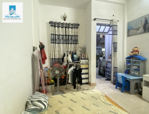 NHÀ 3 TẦNG TRẦN XUÂN SOẠN - QUẬN 7 - 28M2 - HOÀN CÔNG ĐỦ - CHỈ 4 ĐỒNG.