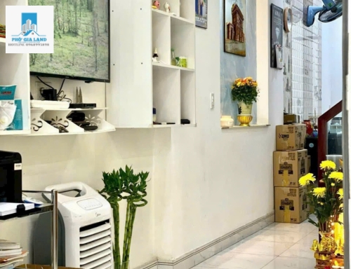 NHÀ 3 TẦNG LÝ PHỤC MAN, P. BÌNH THUẬN, QUẬN 7 .