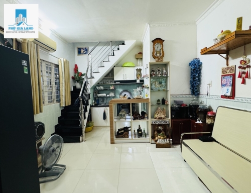 BÁN NHÀ TRẦN XUÂN SOẠN TÂN HƯNG QUẬN  HẼM Ô TÔ