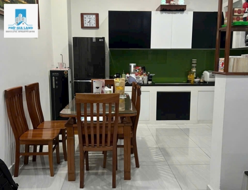 BÁN NHÀ 3 TẦNG HẺM XE HƠI , NGUYỄN THỊ THẬP , QUẬN 7 .