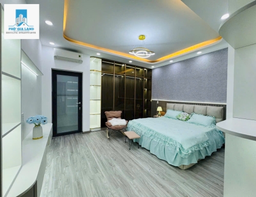  LÔ NHÌ PHẠM HỮU LẦU - LIỀN KỀ PHÚ MỸ HƯNG - QUẬN 7 . 