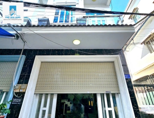 NHÀ BÈ : NHÀ 3 TẦNG - GÓC 2 MẶT TIỀN HẺM XE HƠI .