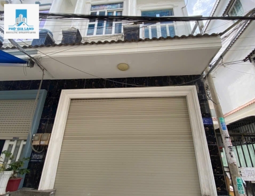 NHÀ GÓC 2 MT HẺM , HUỲNH TẤN PHÁT , QUẬN 7 .