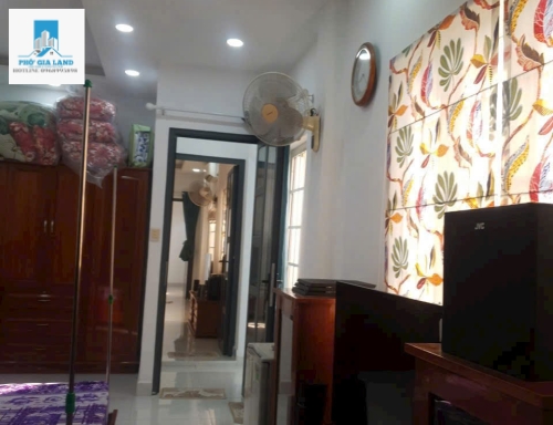 NHÀ 3 TẦNG MẶT TIỀN ĐƯỜNG HUỲNH TẤN PHÁT - NHÀ BÈ .