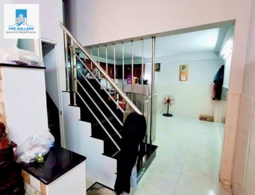 NHÀ HUỲNH TẤN PHÁT HẼM Ô TÔ FULL NỘI 