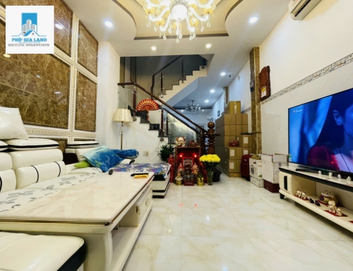 BÁN NHÀ HẺM XE HƠI HUỲNH TẤN PHÁT , TT NHÀ BÈ , NHÀ BÈ .