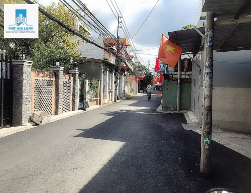 BÁN NHÀ HẺM XE HƠI , PHẠM HỮU LẦU , QUẬN 7.