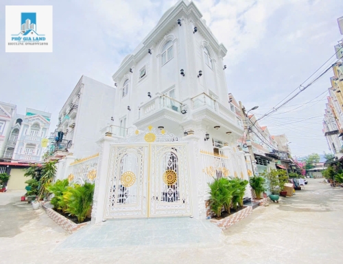 BIỆT THỰ PHỐ GÓC 2 MẶT TIỀN - TT NHÀ BÈ . 