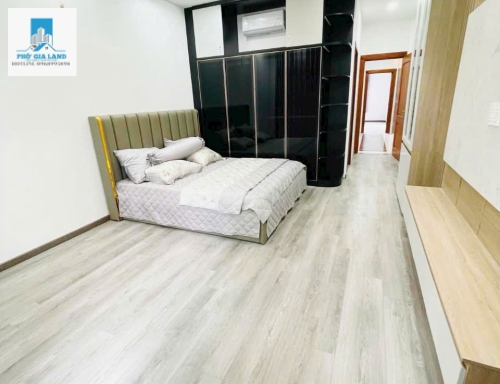 BÁN NHÀ MT KINH DOANH, LÝ PHỤC MAN, P. BÌNH THUẬN, QUẬN 7 .