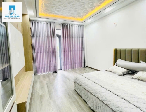 BÁN NHÀ MT KINH DOANH, LÝ PHỤC MAN, P. BÌNH THUẬN, QUẬN 7 .