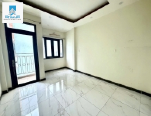 CHO THUÊ : NHÀ 3 TẦNG - GẦN VINCOM NAM LONG - QUẬN 7 .