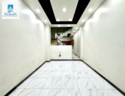 CHO THUÊ : NHÀ 3 TẦNG - GẦN VINCOM NAM LONG - QUẬN 7 .